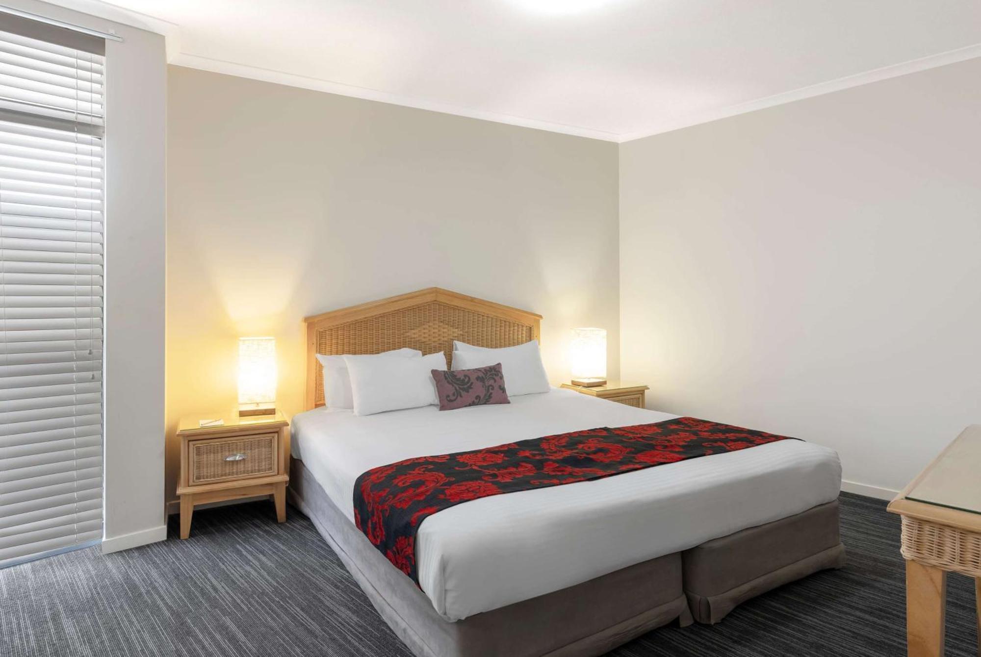 Ramada By Wyndham 4*